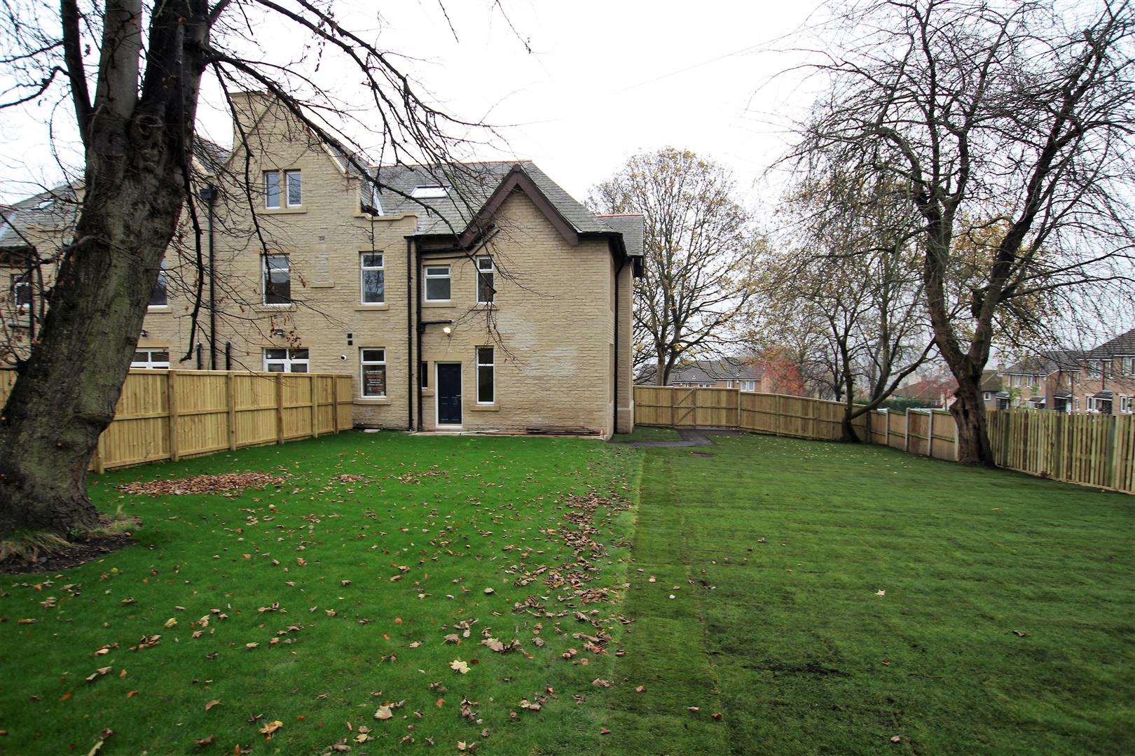 Albion Road, Idle, Bradford Sugdens Estate Agent